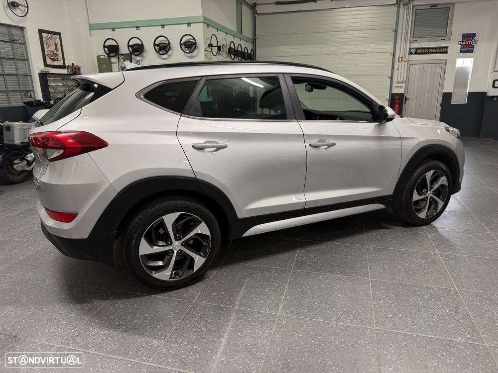 Hyundai Tucson 1.7 CRDi Executive - 29