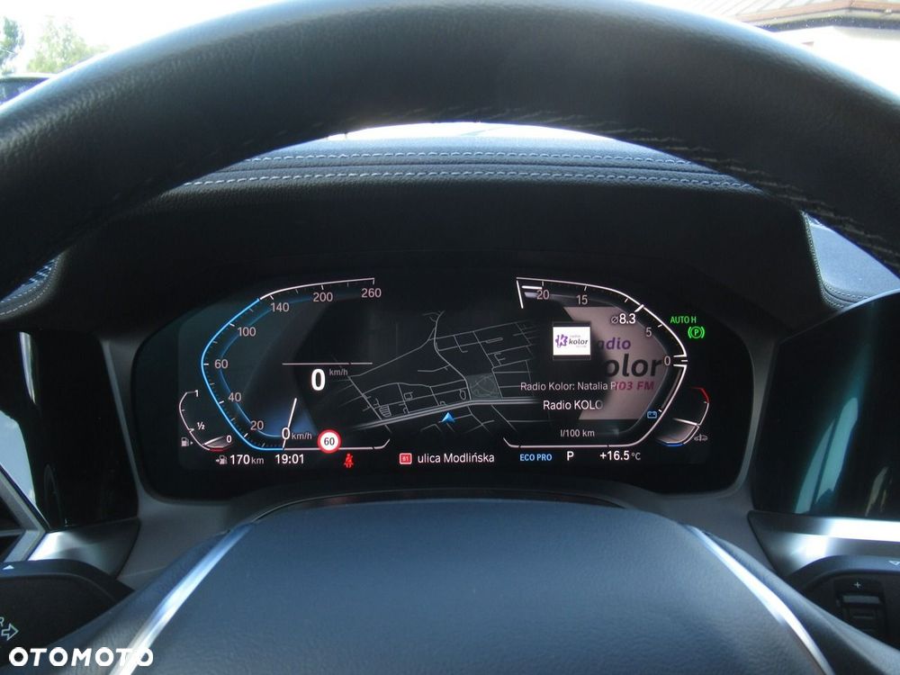 BMW Seria 3 320i Luxury Line - 30
