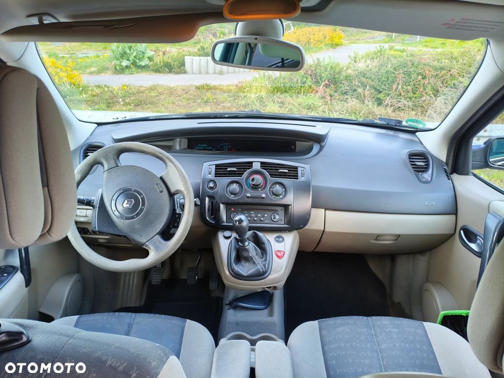 Renault Scenic 2.0 16V Expression - 6