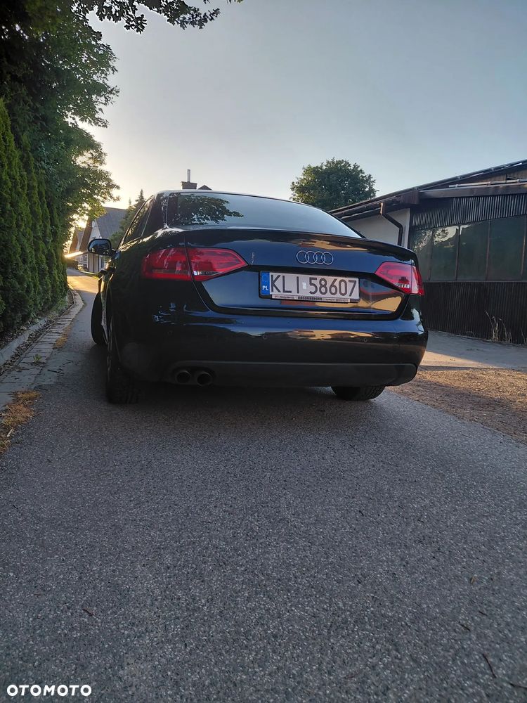 Audi A4 Limousine - 2