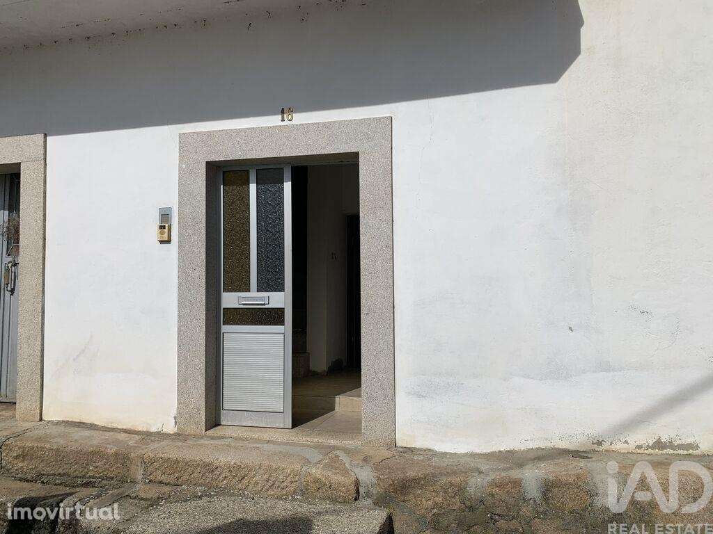 Moradia geminada T5 em Vilar de Maçada de 200 m2 - Grande imagem: 4/23