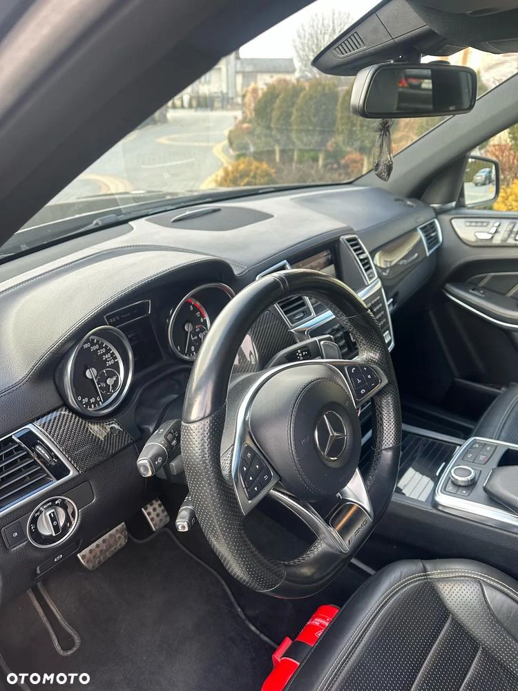 Mercedes-Benz GL - 32