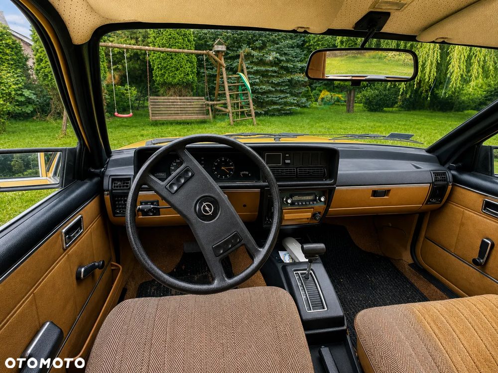 Opel Commodore - 8