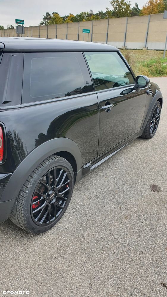 Mini John Cooper Works 2012 photo 2