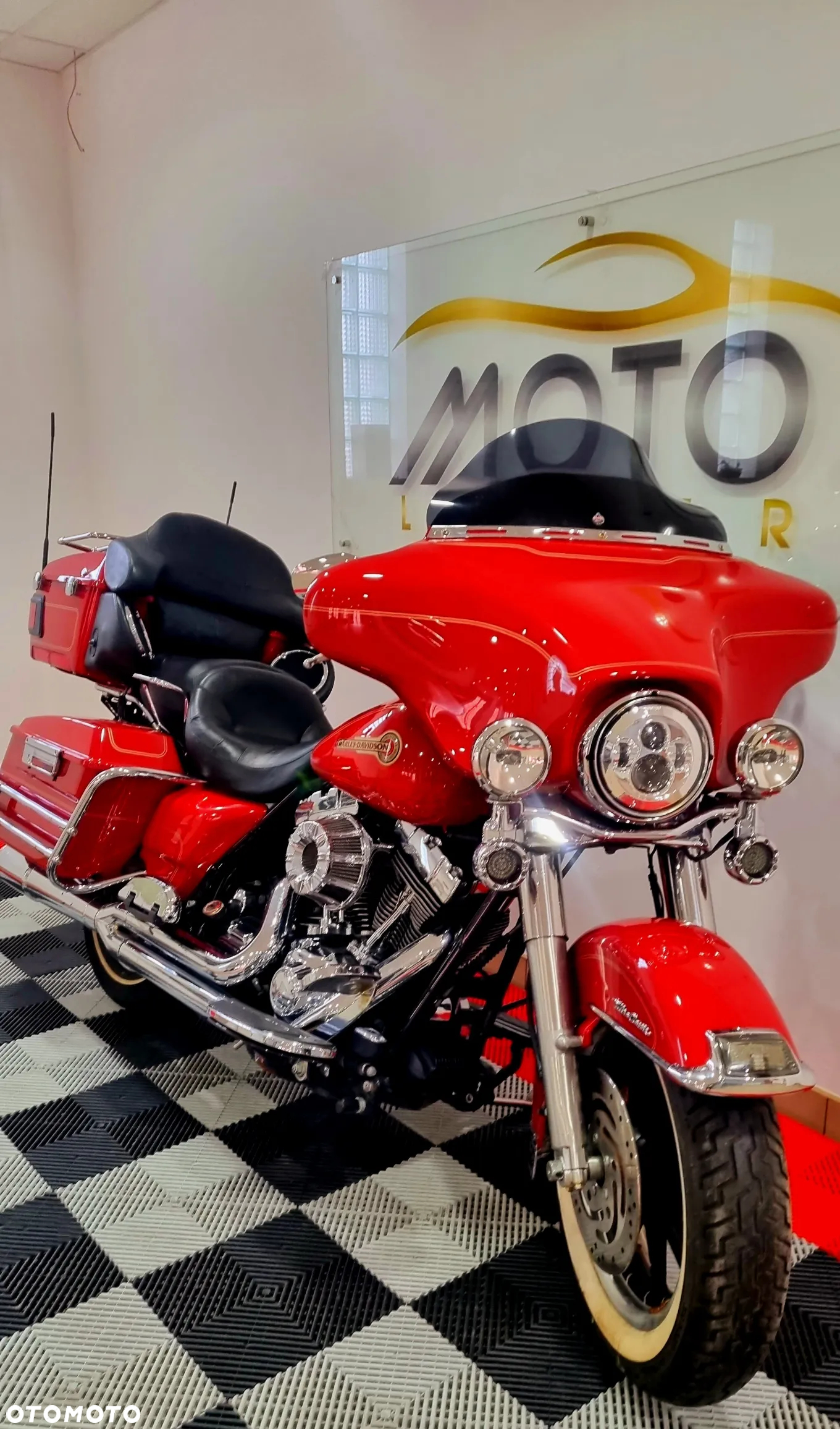 Harley-Davidson FLHTCU Ultra - 4