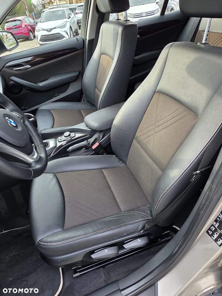 BMW X1 xDrive18d xLine - 15