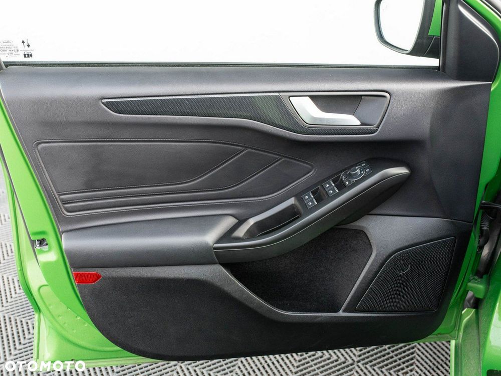 Ford Focus 2.3 EcoBoost ST - 11
