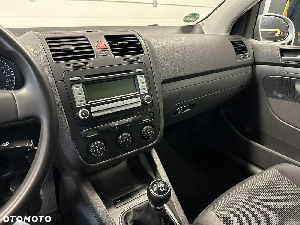 Volkswagen Golf 1.6 Trendline - 11