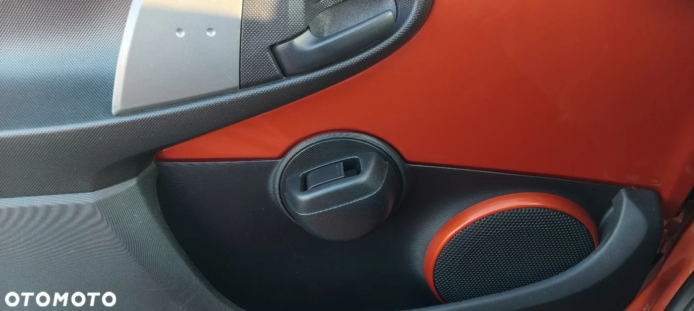 Toyota Aygo Connect - 23