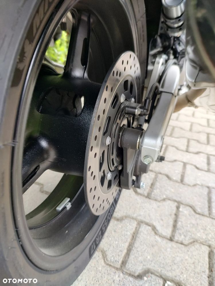 Yamaha FJR - 6