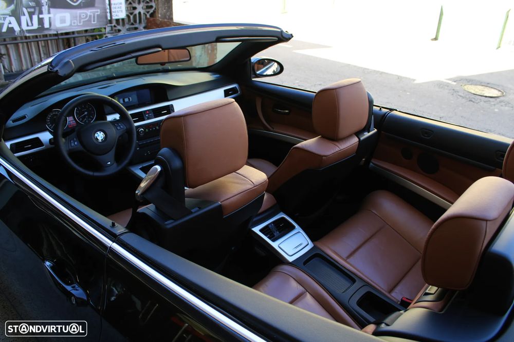 BMW 330 i Auto - 51