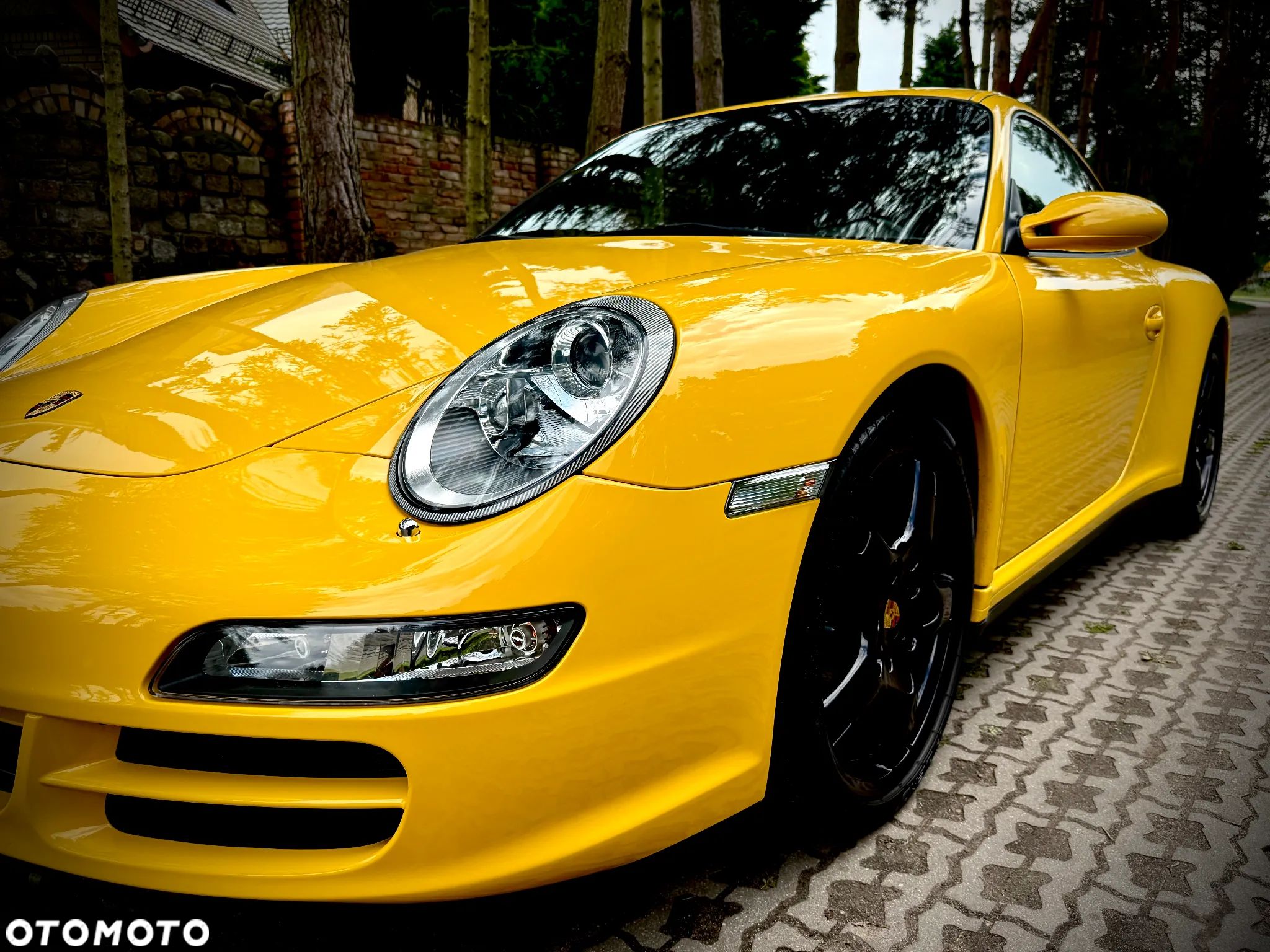Porsche 911 Carrera 4 Tiptronic S - 1