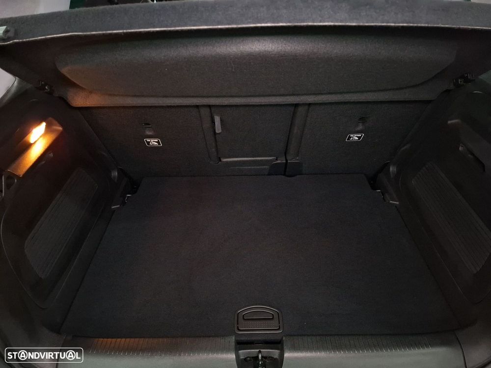 Opel Crossland 1.2 T Elegance - 25