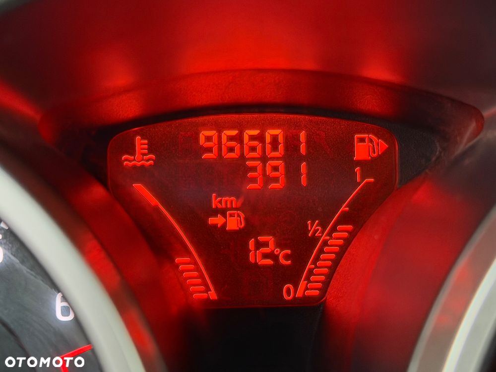 Nissan Juke 1.6 Start/Stop Tekna - 21