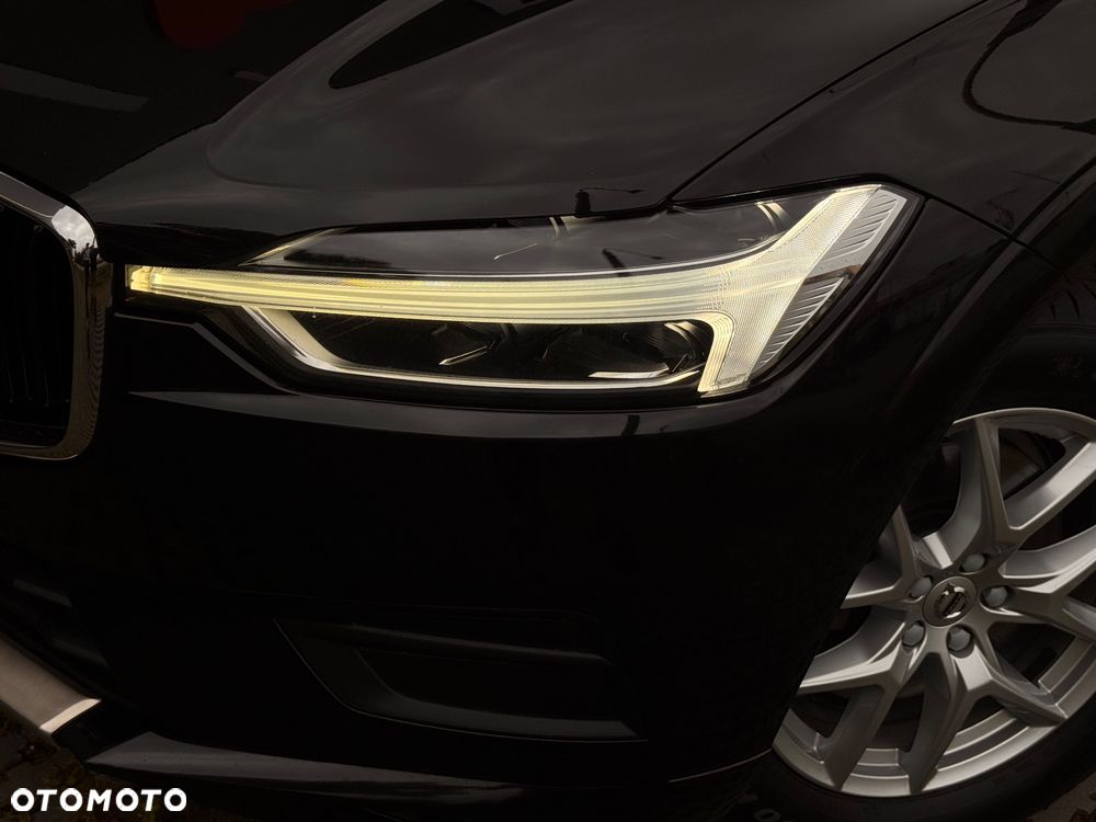 Volvo XC 60 D4 AWD Momentum - 13