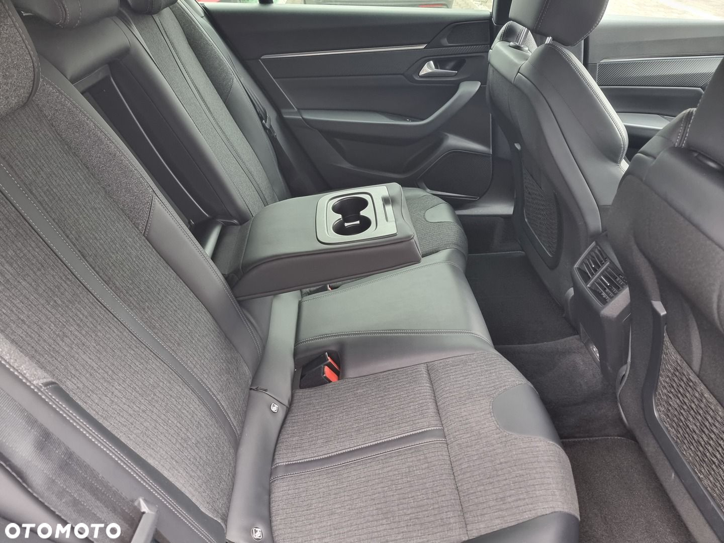 Peugeot 508 2.0 BlueHDi Allure S&S EAT8 - 24