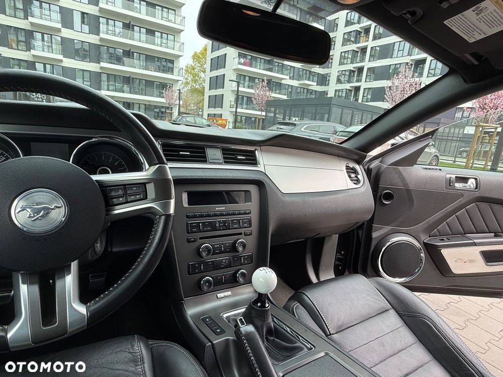 Ford Mustang 5.0 V8 GT - 18