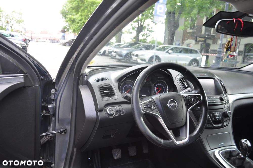 Opel Insignia - 13