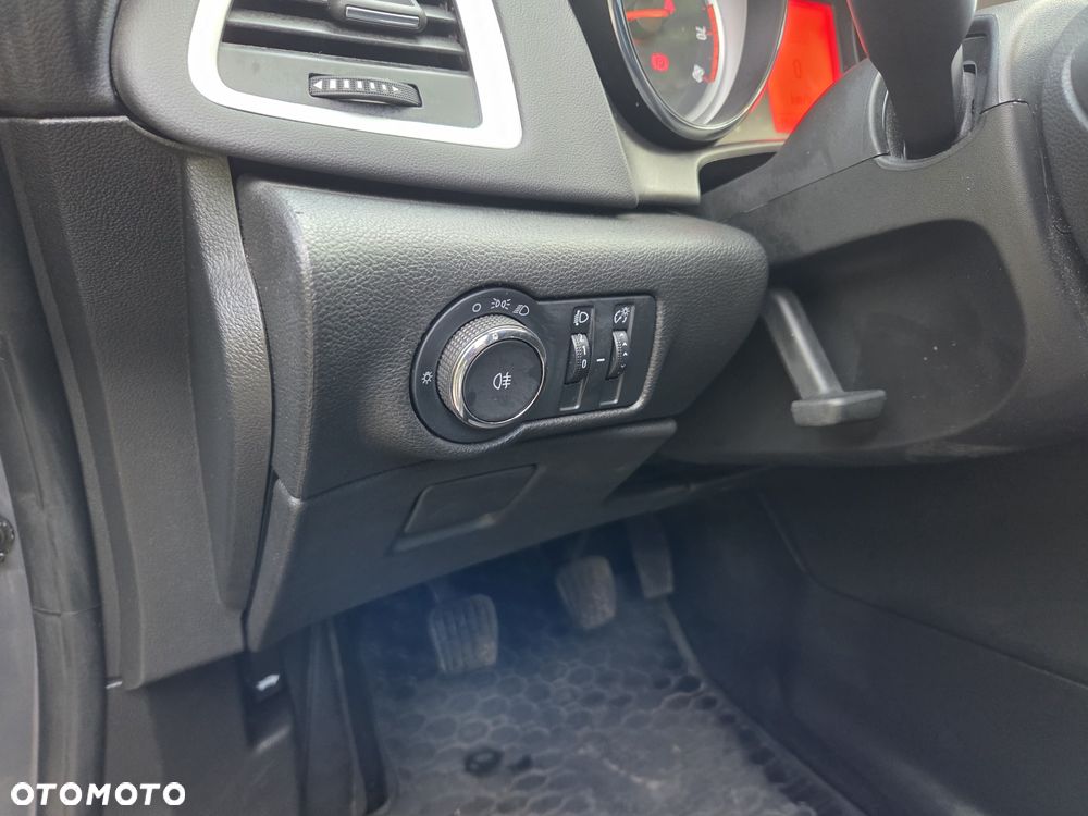 Opel Astra 1.4 Turbo ENERGY - 32