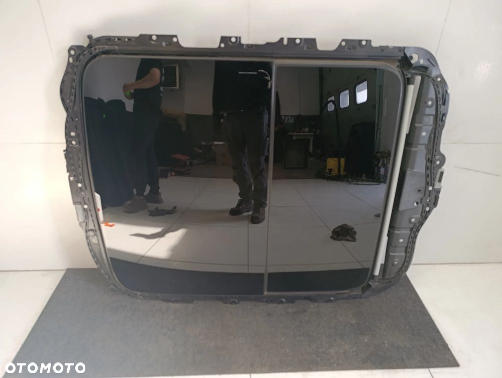 Szyberdach panorama A1 Audi Q8 e-tron etron lift