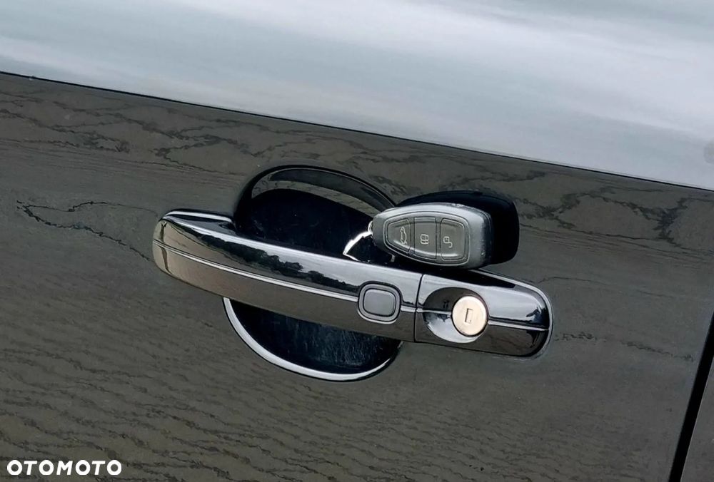 Ford Kuga 2.0 TDCi 4WD Trend - 23