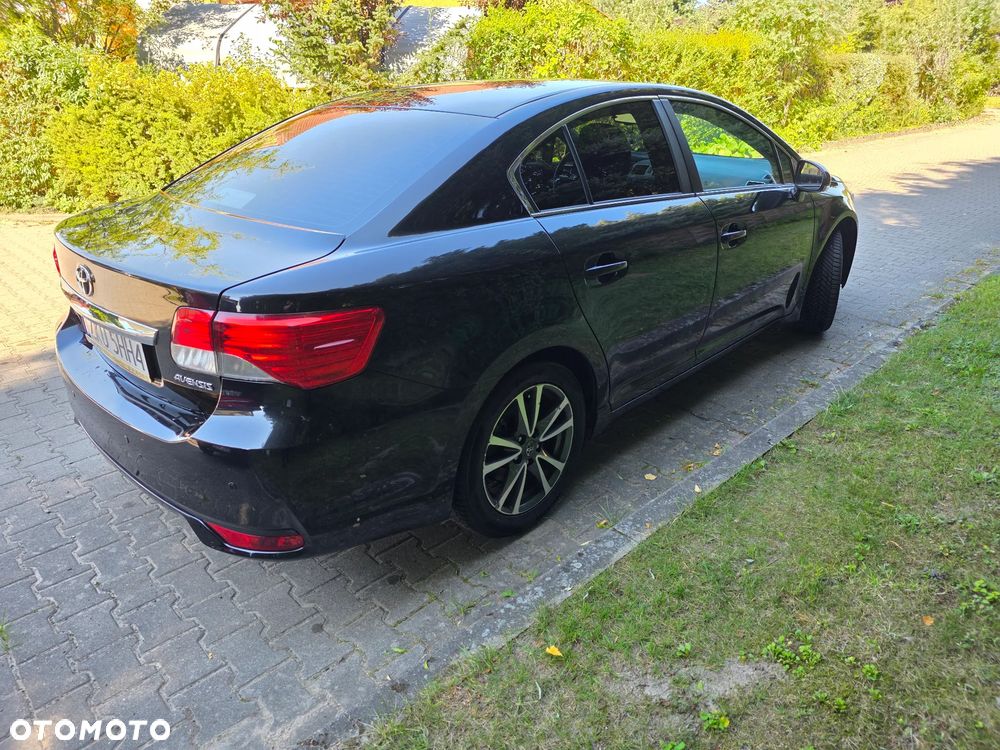 Toyota Avensis 1.8 Premium - 6