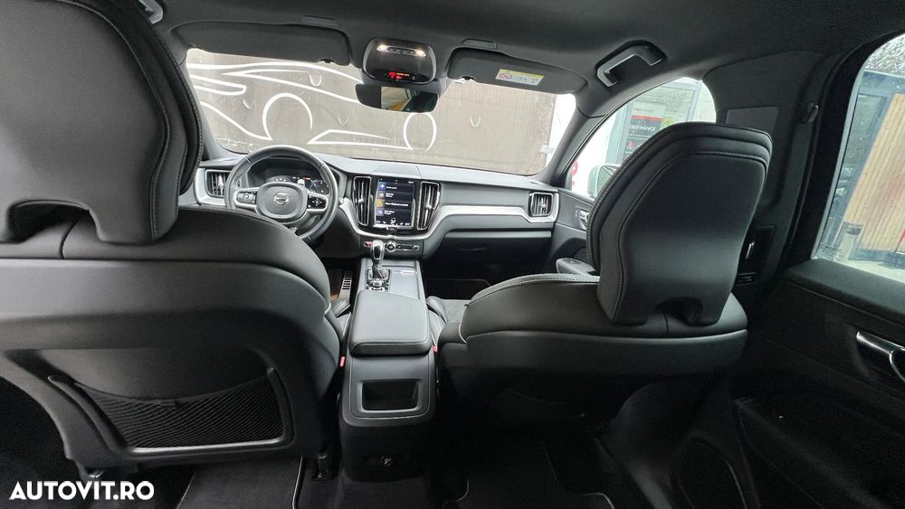Volvo XC 60 D4 R-Design - 9