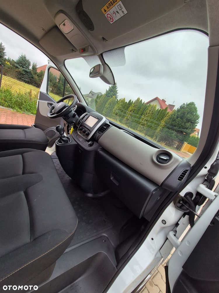 Renault Trafic Long 2016r 115Koni Nawi Kamera Klima Super stan 100% Bezwypadkowy - 29