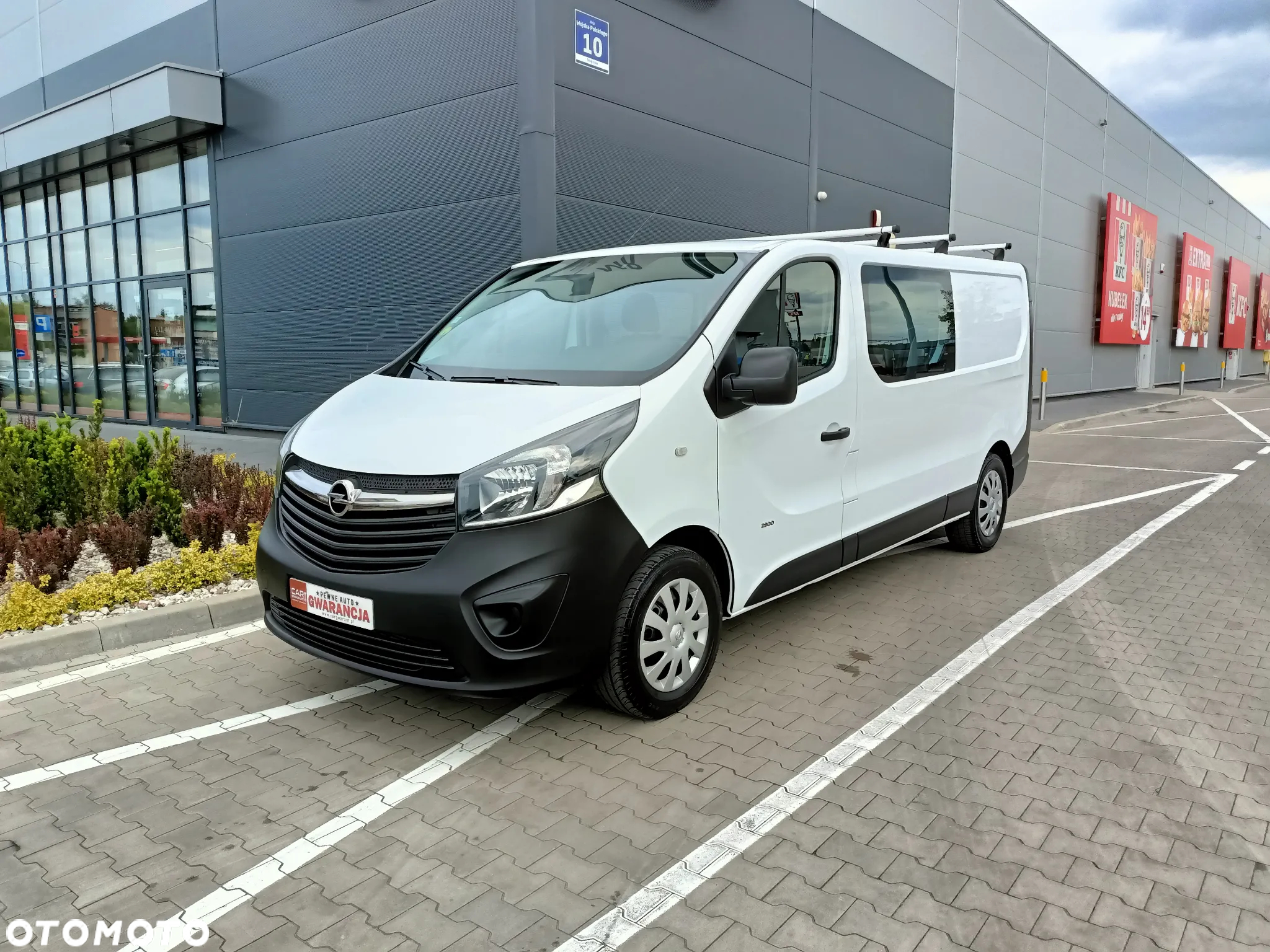 Opel VIVARO 5-cio OSOBOWY LONG - 4