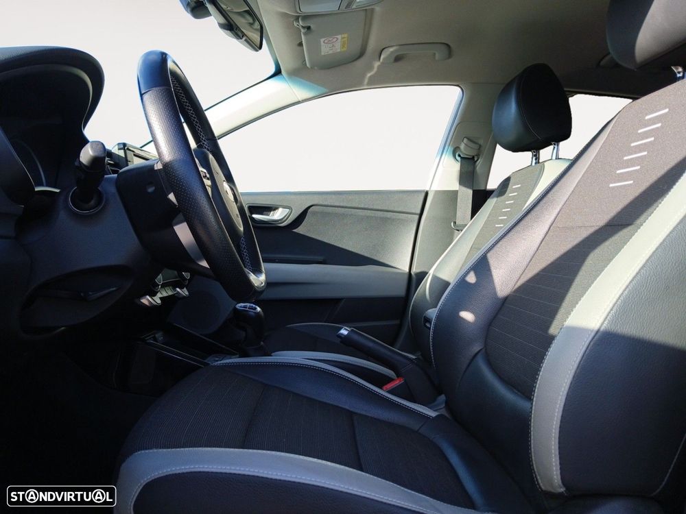 Kia Stonic 1.6 CRDi Drive - 9