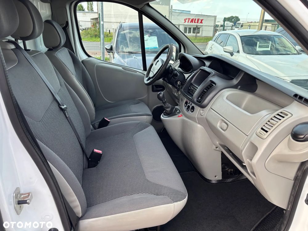 Opel VIVARO - 14