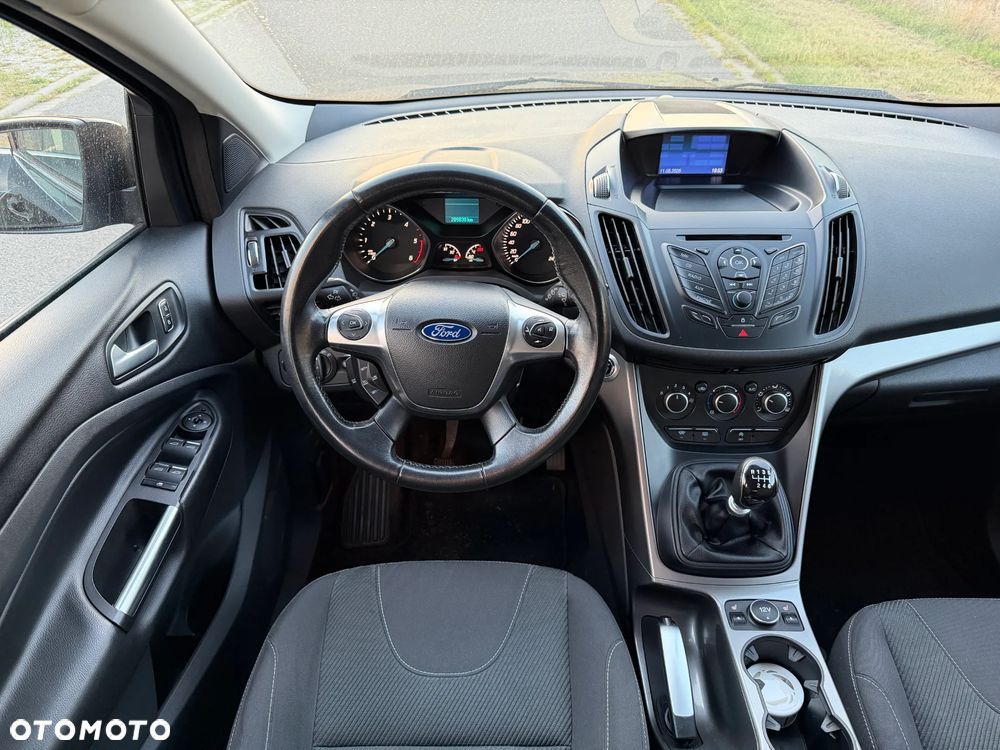 Ford Kuga 2.0 TDCi 2x4 Titanium - 22