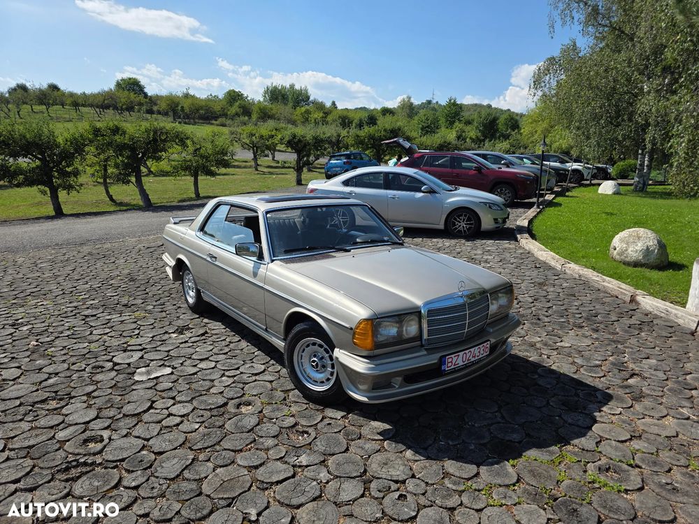 Mercedes-Benz 123 C - 1