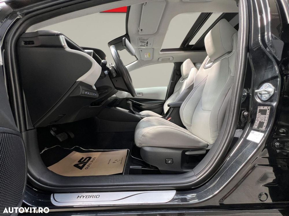 Toyota Corolla 2.0 Lounge - 17