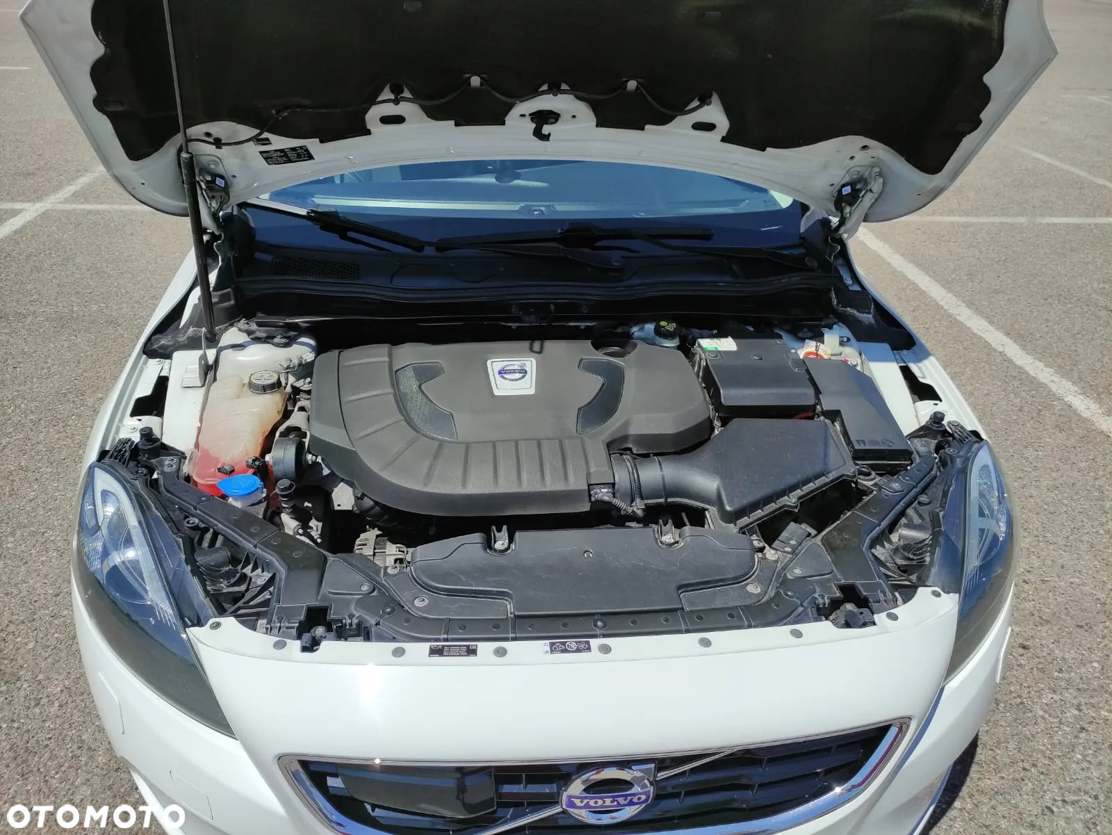 Volvo V40 D3 Momentum - 9