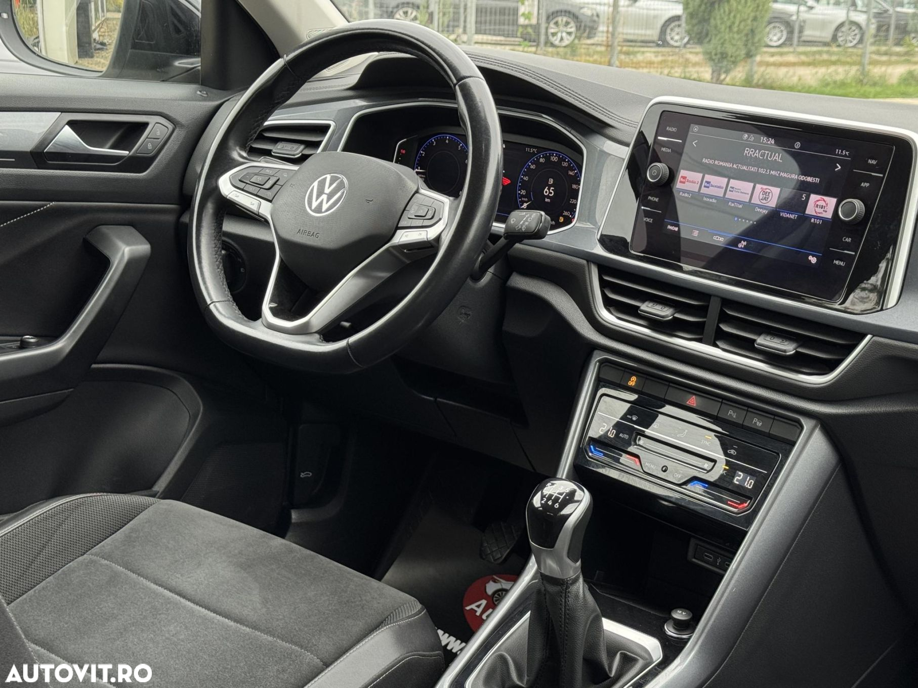 Volkswagen T-ROC - 7
