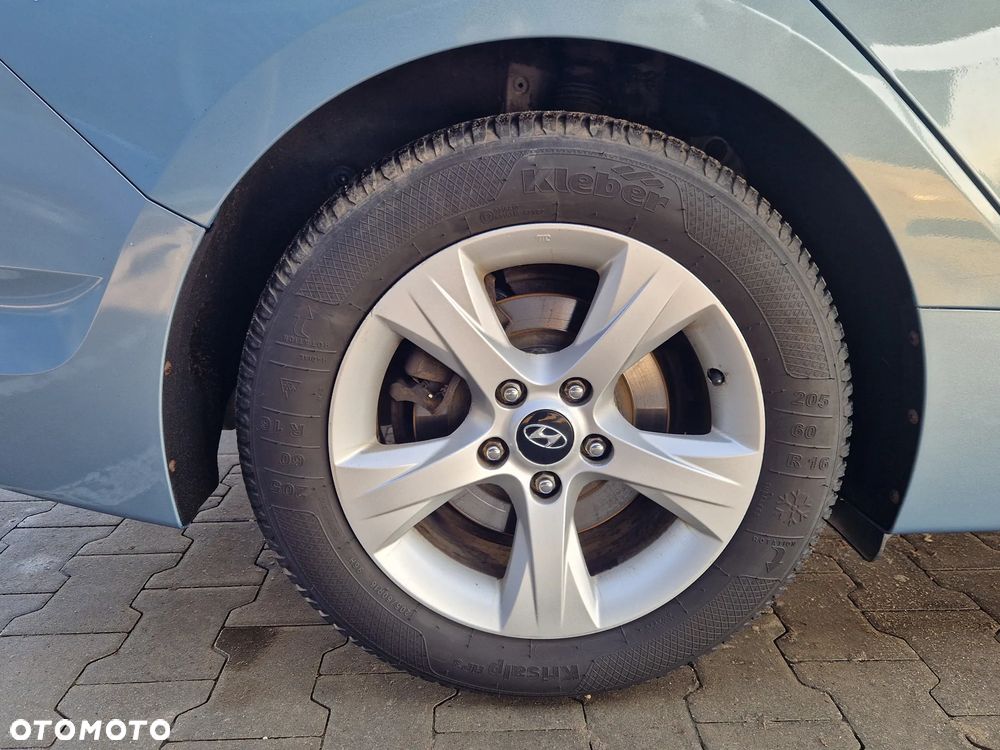 Hyundai i40 1.7 CRDi Comfort + - 7