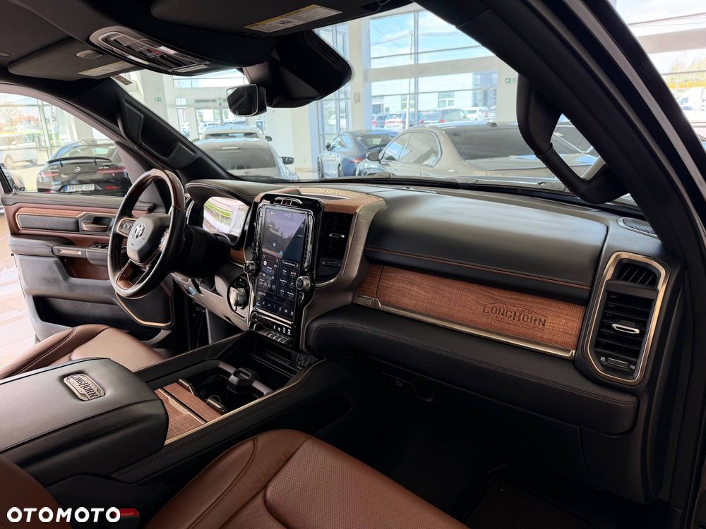 RAM 1500 Crew Cab Longhorn - 35