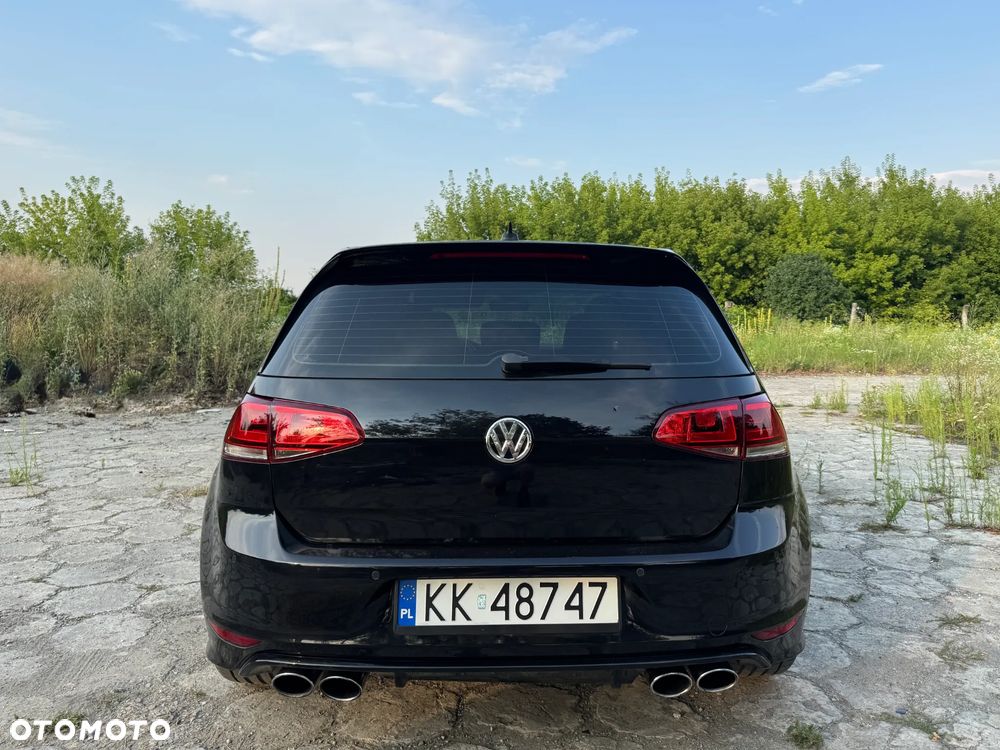 Volkswagen Golf - 6