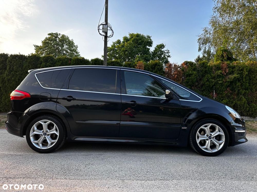 Ford S-Max - 16