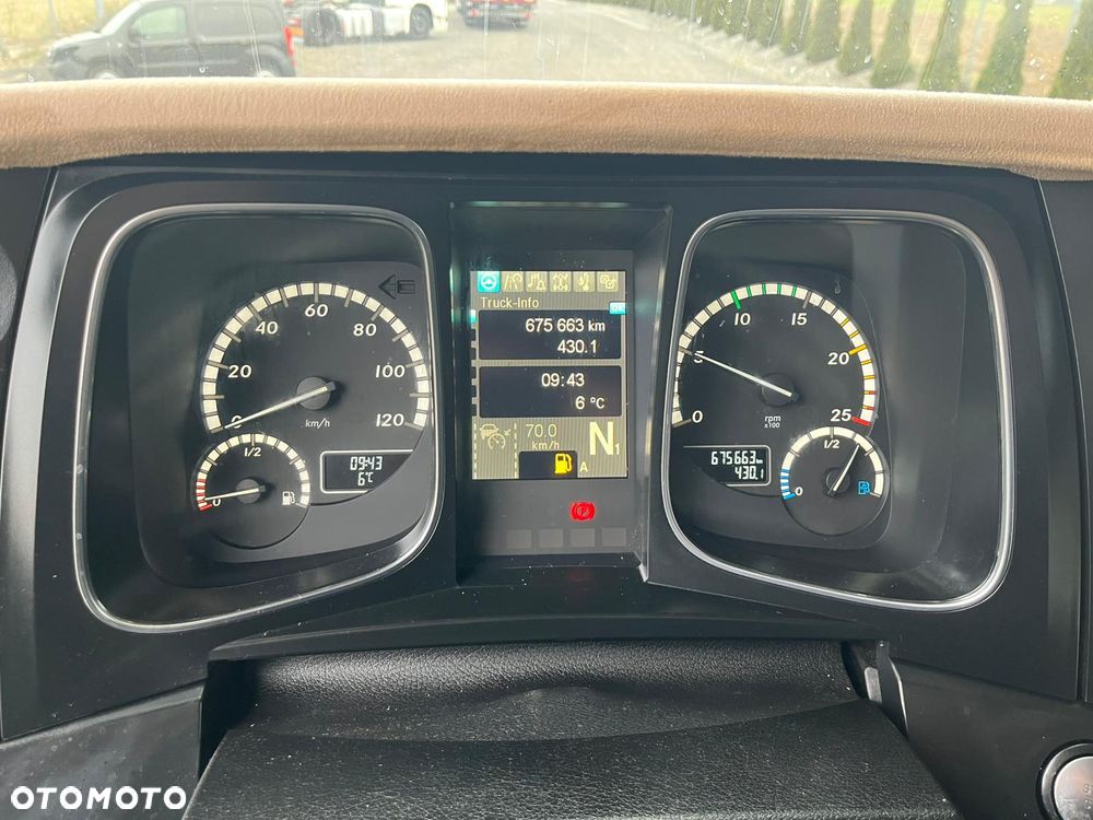 Mercedes-Benz ACTROS 1945 / XENONY / STREAM SPACE / STANDARD - 29