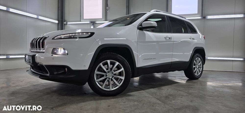 Jeep Cherokee - 2