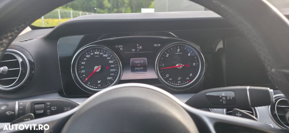 Mercedes-Benz E 220 d 4Matic All-Terrain 9G-TRONIC Avantgarde - 12