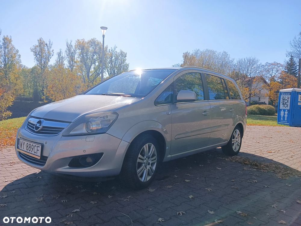 Opel Zafira 1.8 Cosmo - 6