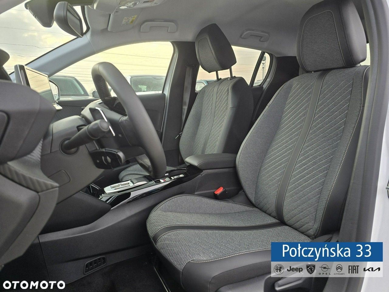 Peugeot 208 - 26