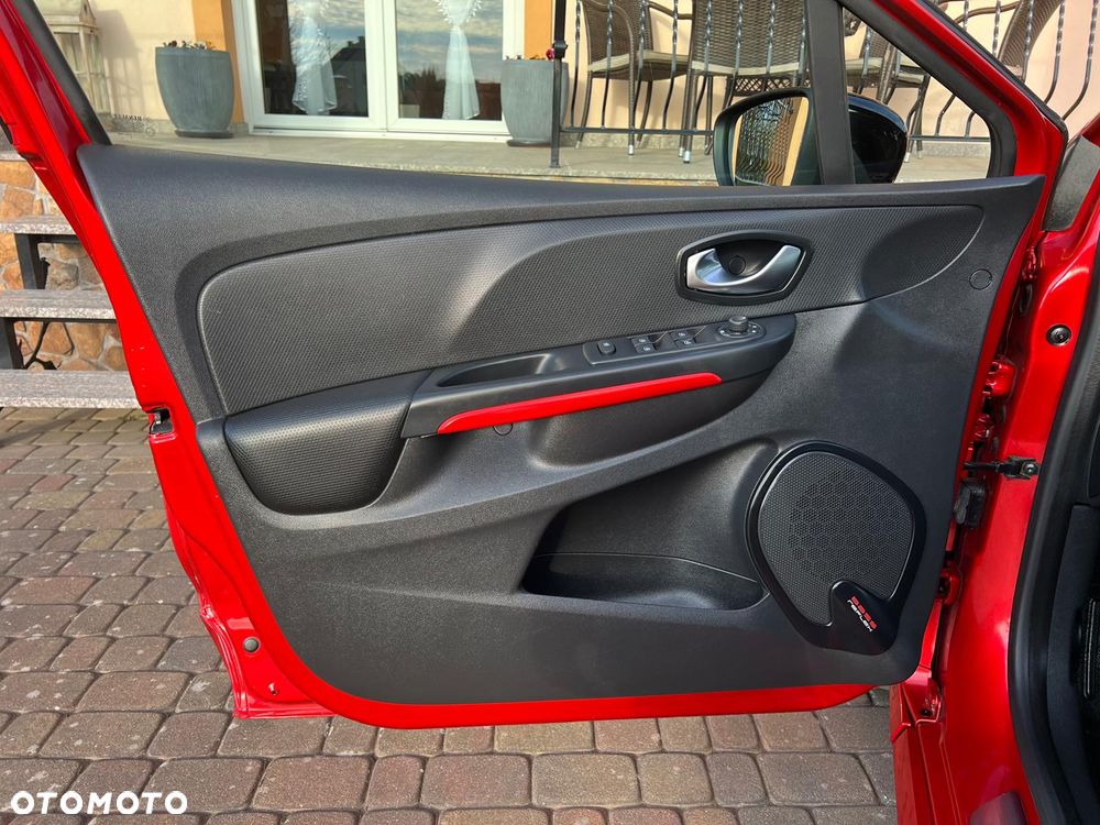 Renault Clio 1.6 R.S 200 EDC - 28