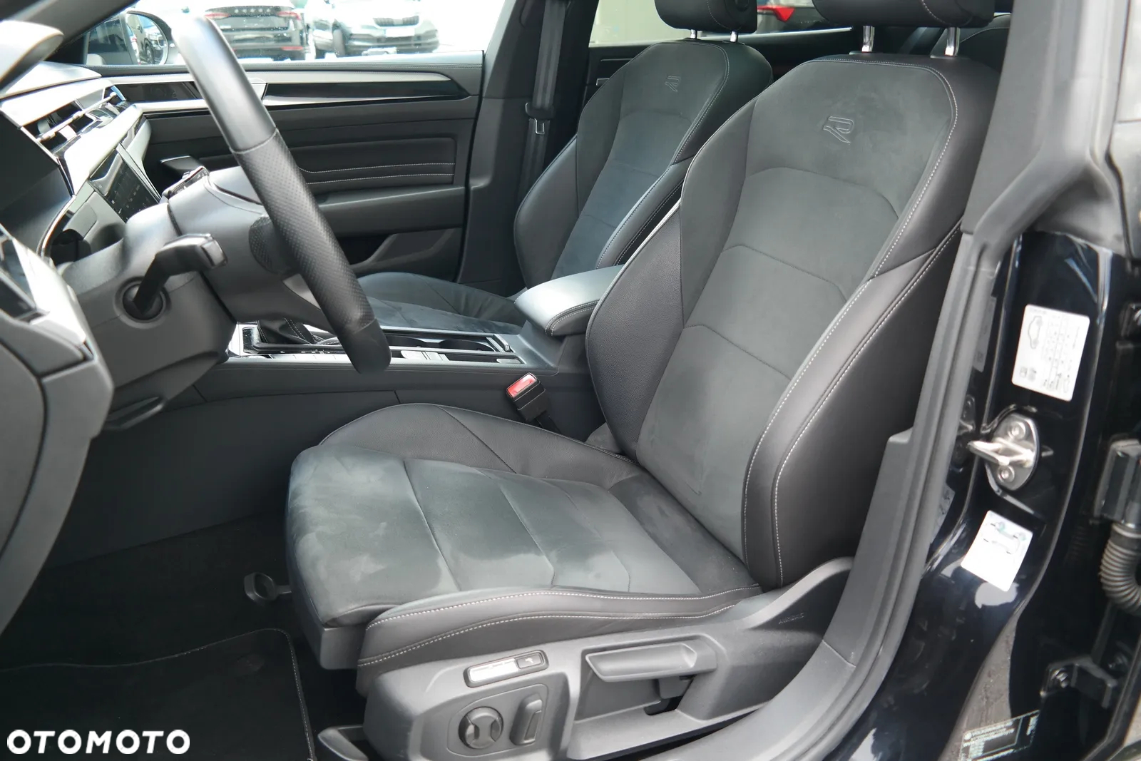 Volkswagen Arteon 2.0 TSI R-Line DSG - 10