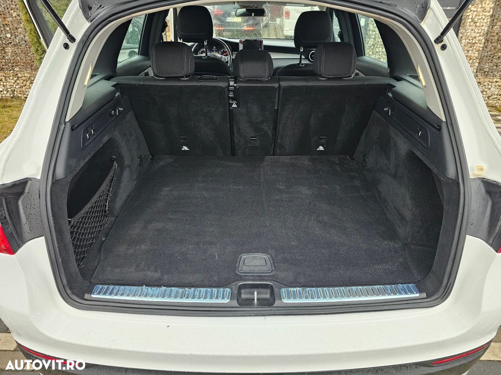 Mercedes-Benz GLC 250 d 4Matic 9G-TRONIC - 10
