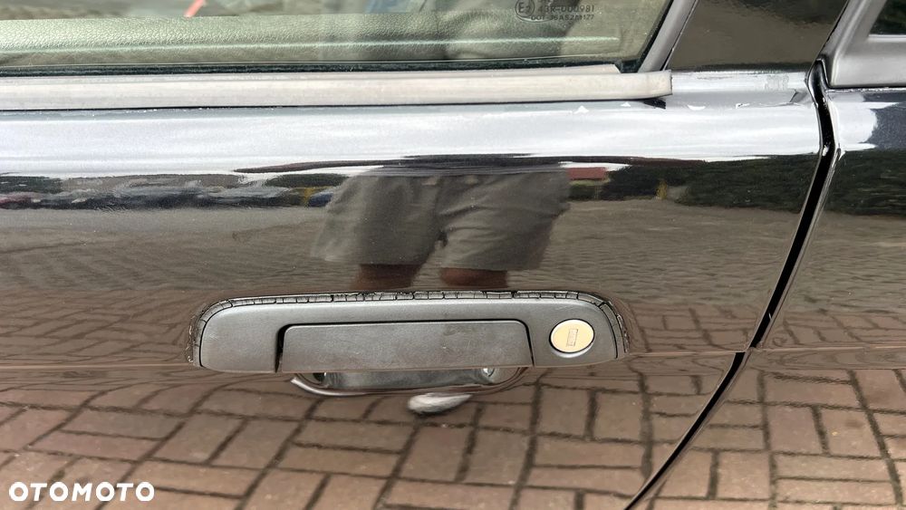 BMW Seria 3 323i - 40