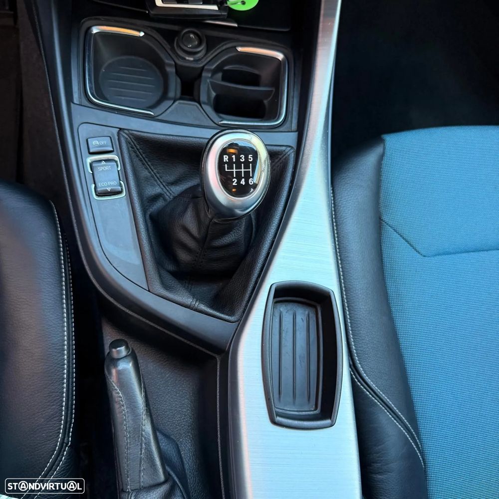 BMW 116 d EDynamics Line Urban - 14